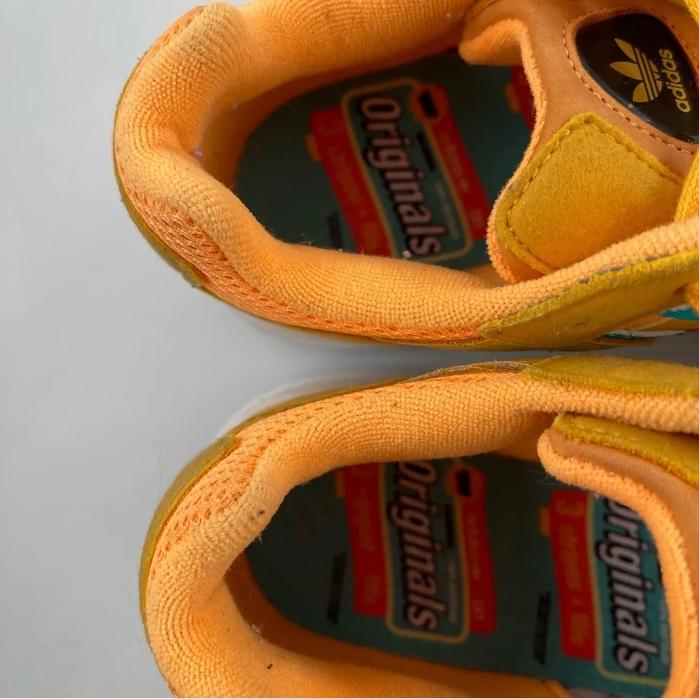 Adidas Unisex Kids Yung 96 Chasm- SZ 5 Youth -Yellow Shoes Sneakers